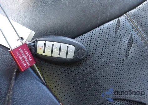 2014 Nissan Pathfinder Platinum z USA, uszkodzony, nr VIN 5N1AR2MM1EC644658